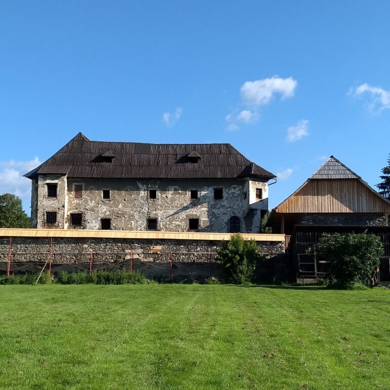 Erinnerung an Maximilian I. auf Schloss Hanfelden in der Steiermark