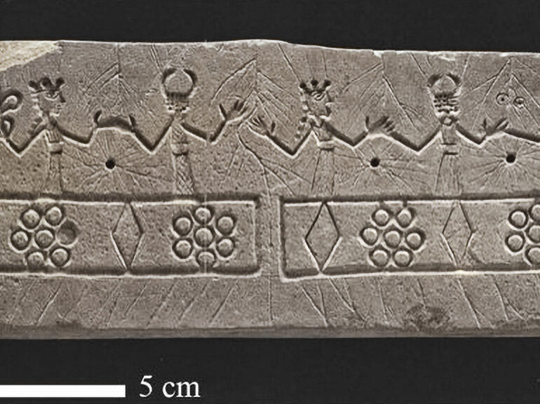 Expressing urban identities through medieval secular badges
